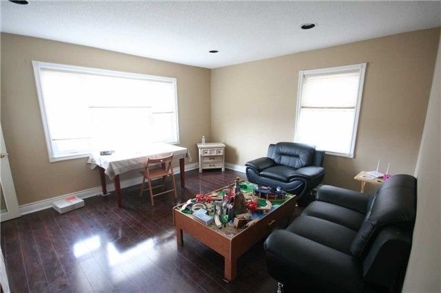 38 Ainsdale Rd, Toronto, M1R3Y8 | Image 3