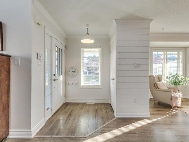 1456 Lyncroft Cres, Oshawa, L1K2P4 | Image 2