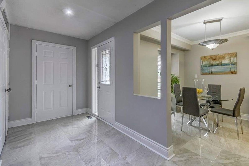 290 Braymore Blvd, Toronto, M1B2H4 | Image 3