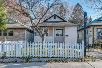 Detached House sold at 7 Emmott Avenue, Toronto, Ontario, M1L2X2 - Oakridge - MLS: E4306986