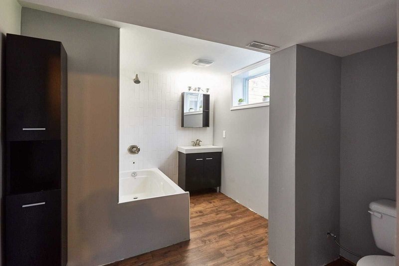 Bsmt - 904 Crocus Cres, Whitby, L1N2A7 | Image 3