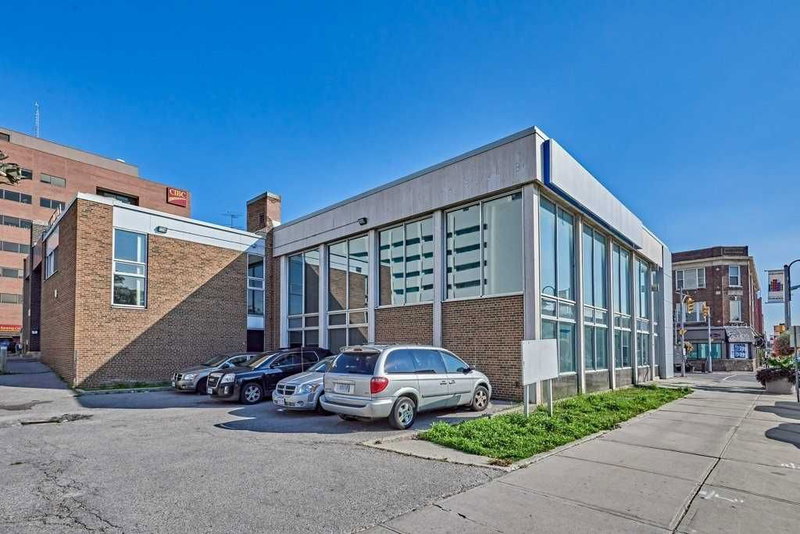 38 Simcoe St S, Oshawa, L1H4G2 | Image 3