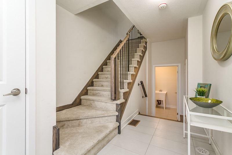 9 Pallock Hill Way, Whitby, L1R0N5 | Image 3