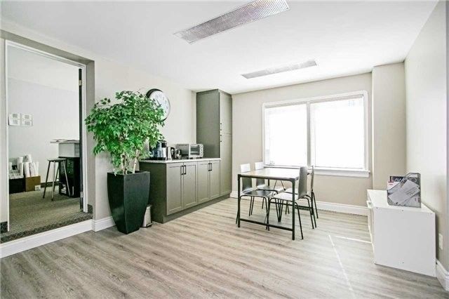 8 - 71 Albert St, Oshawa, L1H4R1 | Image 3