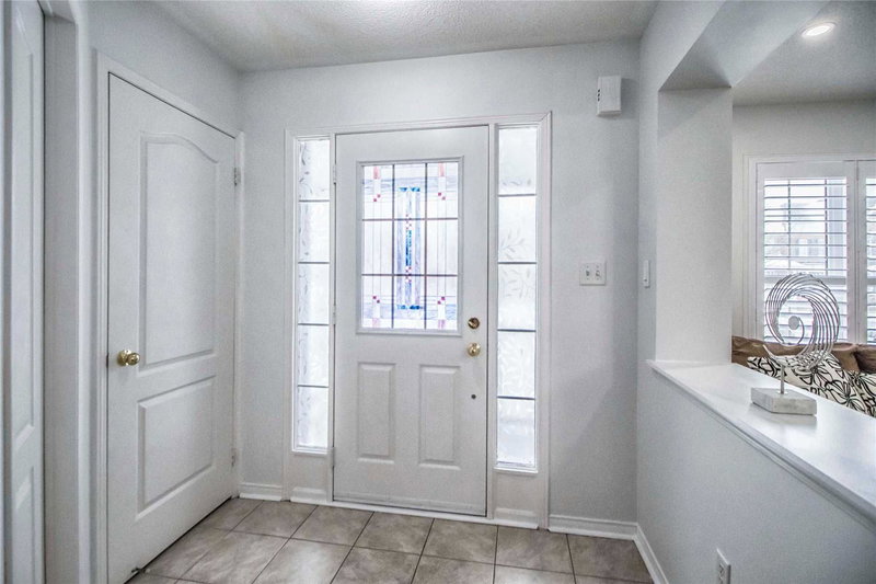 6 Blytheway Gate, Ajax, L1T0J5 | Image 2