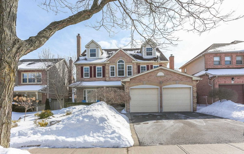 27 Kennett Dr, Whitby, L1P1L5 | Image 2