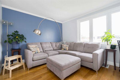 Detached House sold at 2505 Gerrard Street, Toronto, Ontario, M1N1W7 - Birchcliffe-Cliffside - MLS: E4371134