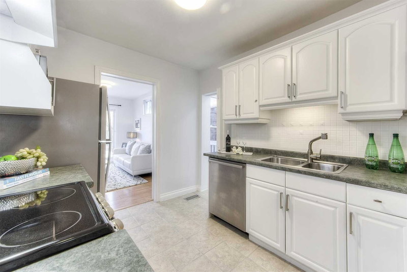 283 Chisholm Ave, Toronto, M4C4W5 | Image 3