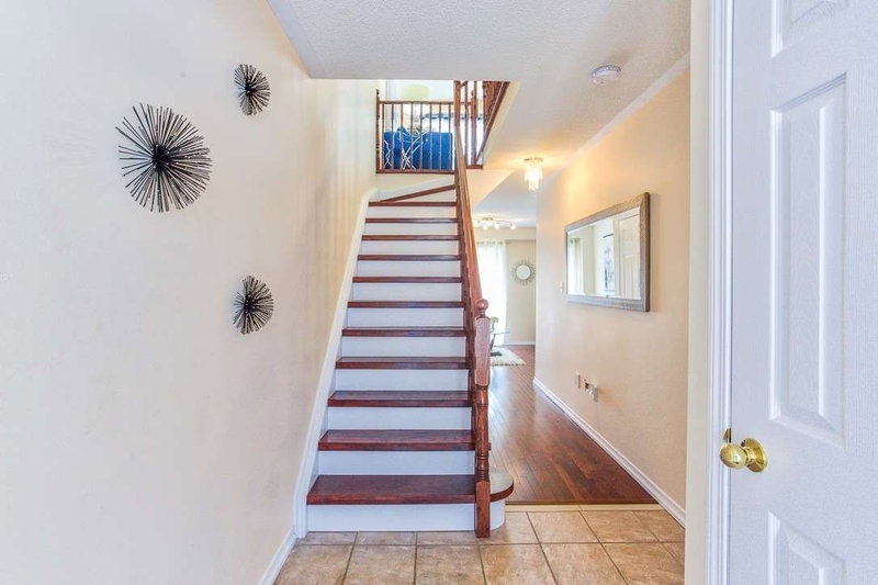 27 Stonewood St, Ajax, L1S0B3 | Image 3