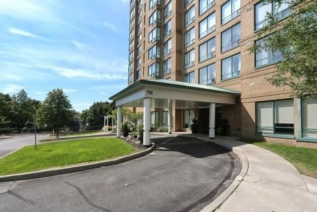 1209 - 711 Rossland Rd E, Whitby, L1N8Z1 | Image 3