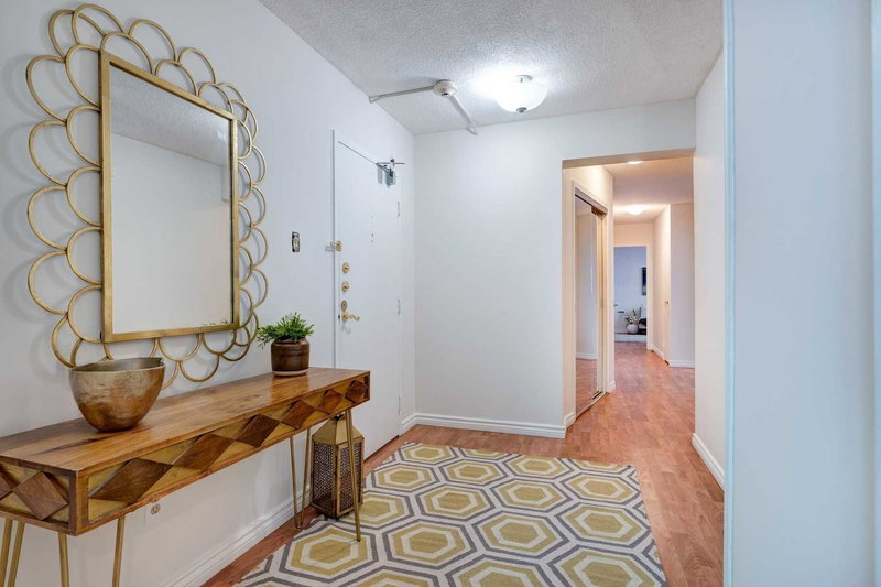 209 - 1210 Radom St, Pickering, L1W2Z3 | Image 2