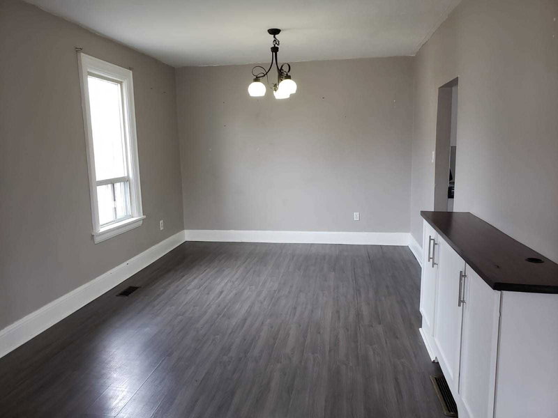 307 Eulalie Ave, Oshawa, L1H2B6 | Image 2