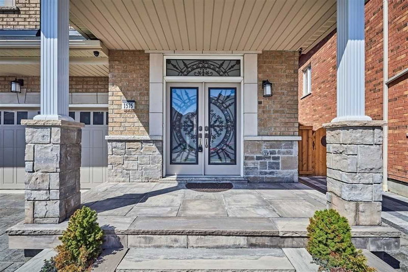 1575 Winville Rd, Pickering, L1X0C6 | Image 2