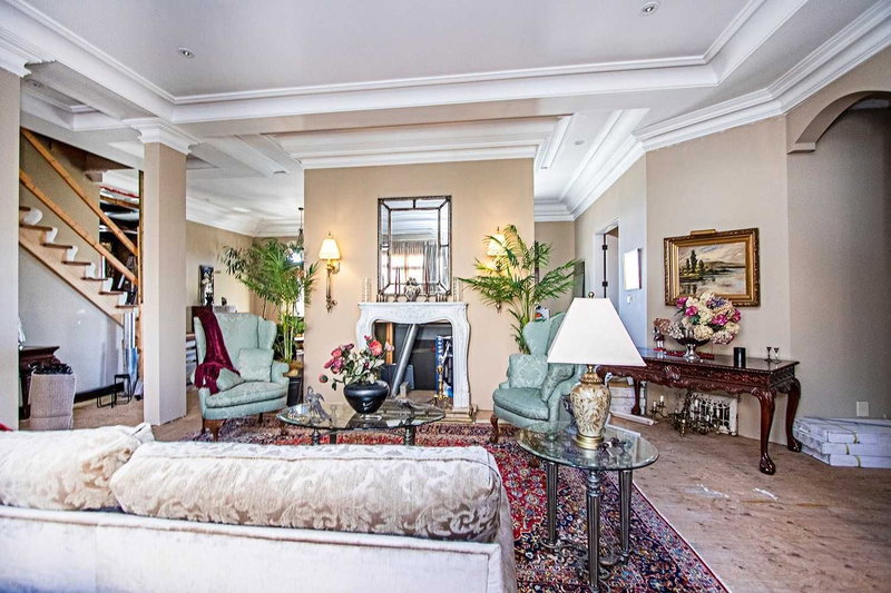 134 Front St E, Whitby, L1N1B2 | Image 3