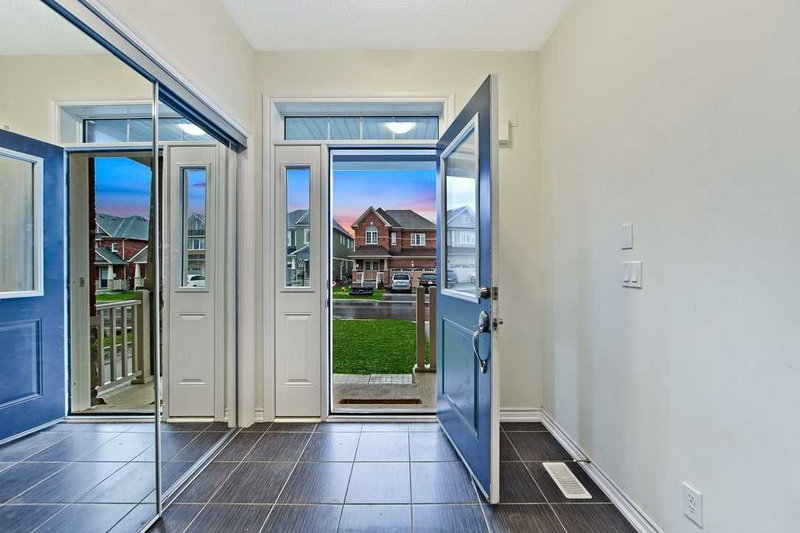 293 Pimlico Dr, Oshawa, L1H 7K4 | Image 3