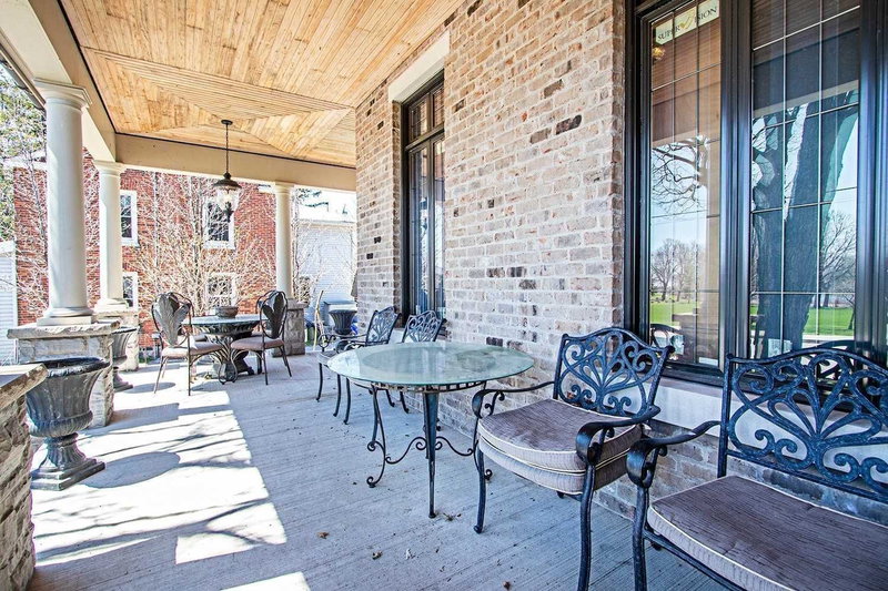 134 Front St E, Whitby, L1N1B2 | Image 2