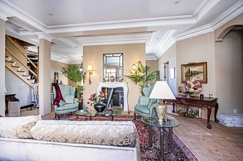 134 Front St E, Whitby, L1N1B2 | Image 3