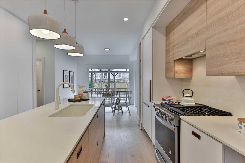 92 Dagmar Ave, Toronto, M4M1W2 | Image 2