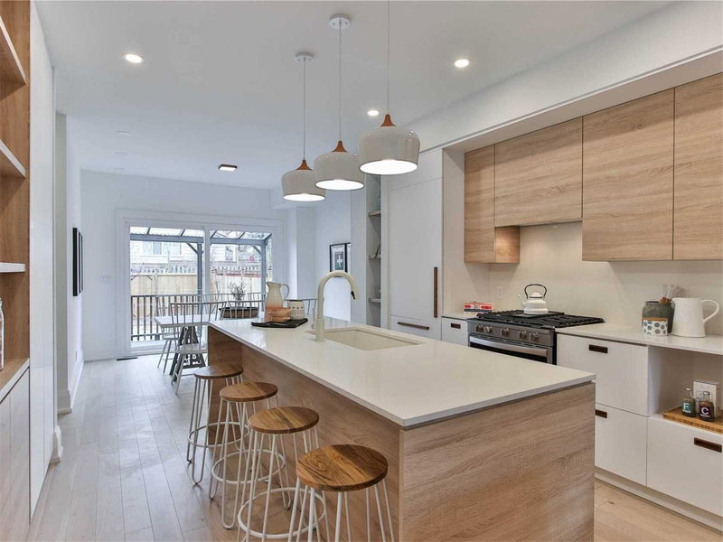 92 Dagmar Ave, Toronto, M4M1W2 | Image 2