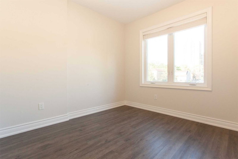 3 - 247 Chisholm Ave, Toronto, M6K3L9 | Image 2