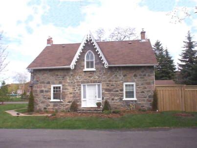 2319 Wildwood Cres, Pickering, L1X2N1 | Image 2