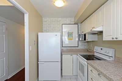 Unit 2005 — 18 Lee Centre Dr, Toronto - Woburn image-0-4