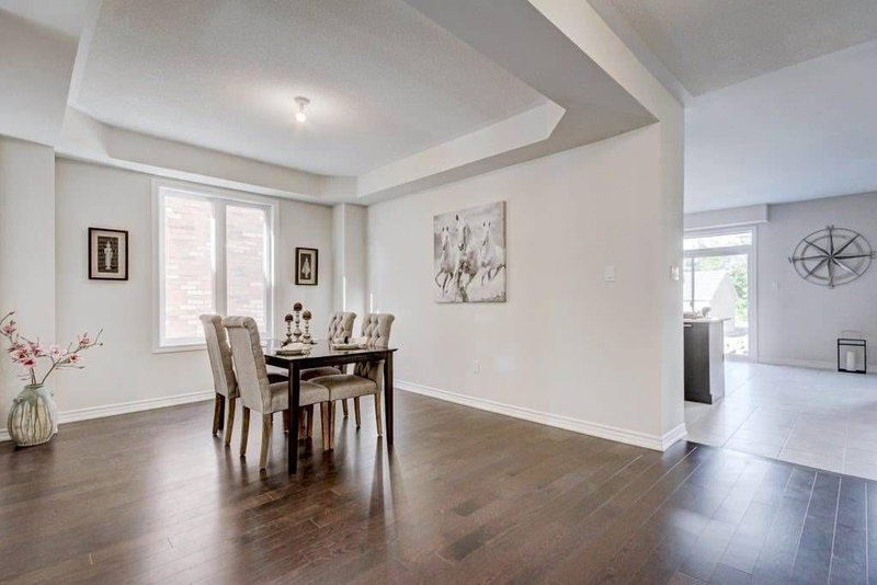 23 Terry Cres, Clarington, L1C 3K2 | Image 3