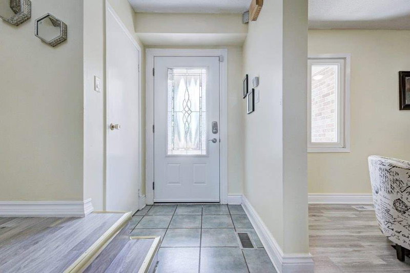 188 Large Cres, Ajax, L1T2R2 | Image 2