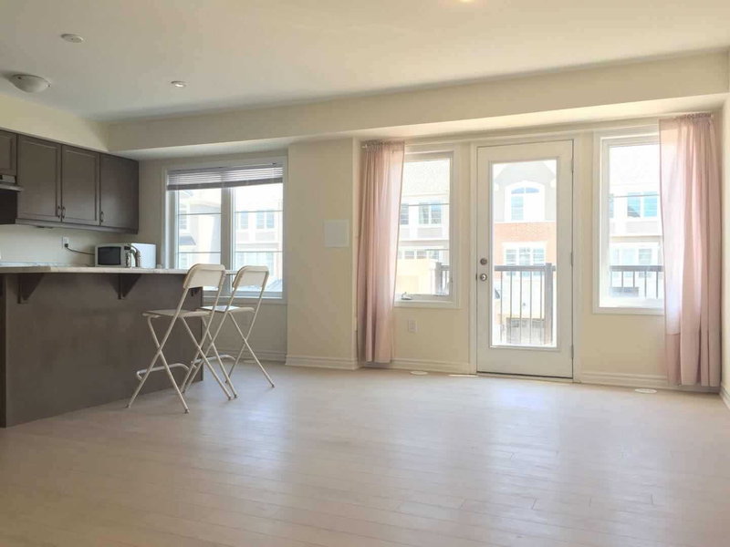 32 Fusilier Dr, Toronto, M1L 0J4 | Image 3