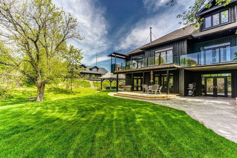 4858 Trulls Rd, Clarington, L0B 1J0 | Image 2