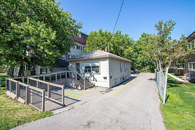 Office sold at 951 Simcoe Street, Oshawa, Ontario, L1G4W3 - Centennial - MLS: E4514190