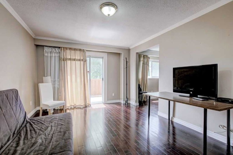 176 Carolbreen Sq, Toronto, M1V1H5 | Image 3