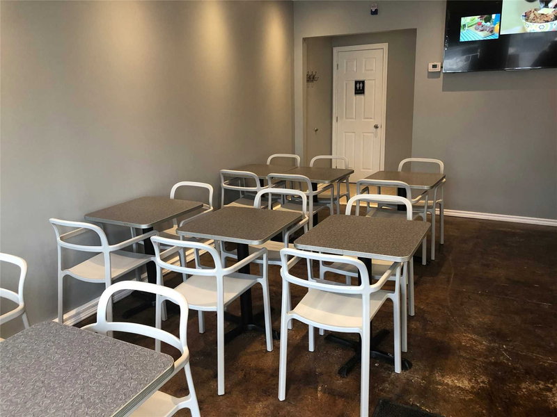 4 & 5 - 8 Midtown Dr, Oshawa, L1J3Z7 | Image 3