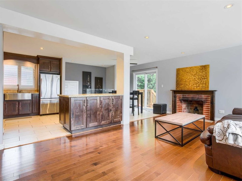 488 Beurling Ave, Oshawa, L1J2Z9 | Image 2