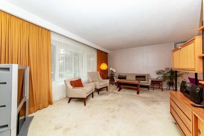 133 Clover Ridge Dr E, Ajax, L1S1H3 | Image 2