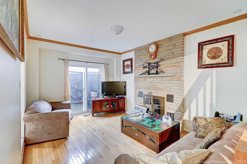 1114 Maple Gate Rd, Pickering, L1X 1B8 | Image 3