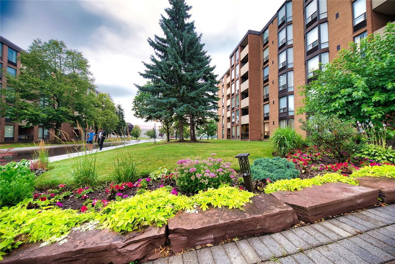 109 - 1535 Diefenbaker Crt, Pickering, L1V3W2 | Image 3