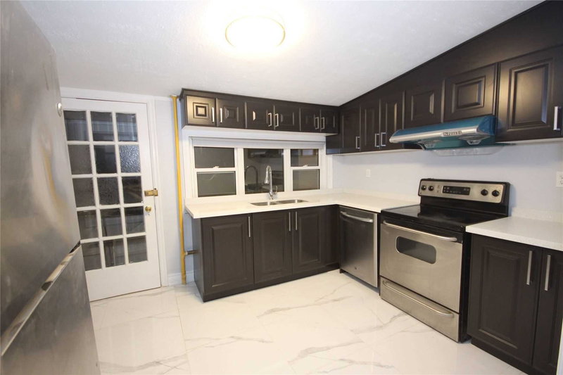 642 Annland St, Pickering, L1W1B1 | Image 2