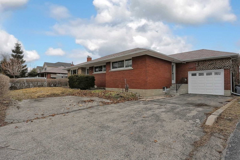 Main - 899 Glen St, Oshawa, L1J3T9 | Image 2