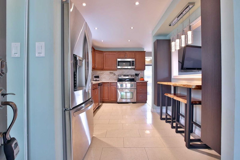 19 Burcher Rd, Ajax, L1S2P8 | Image 2