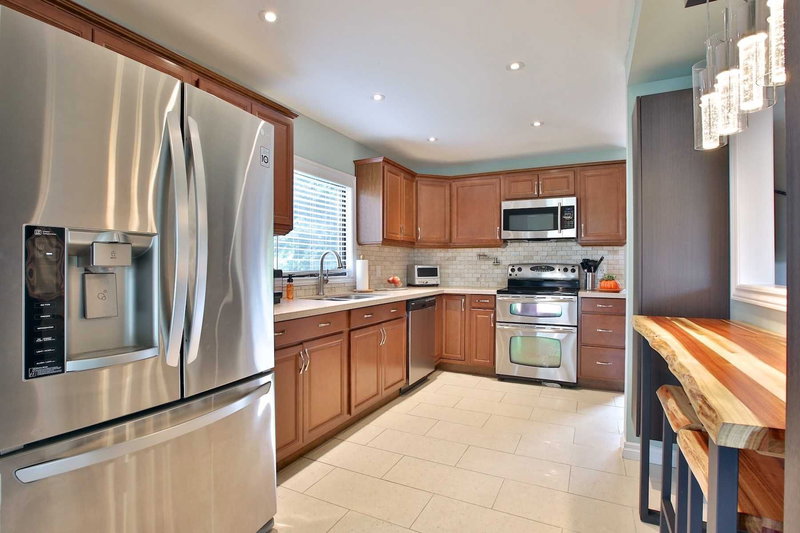 19 Burcher Rd, Ajax, L1S2P8 | Image 3