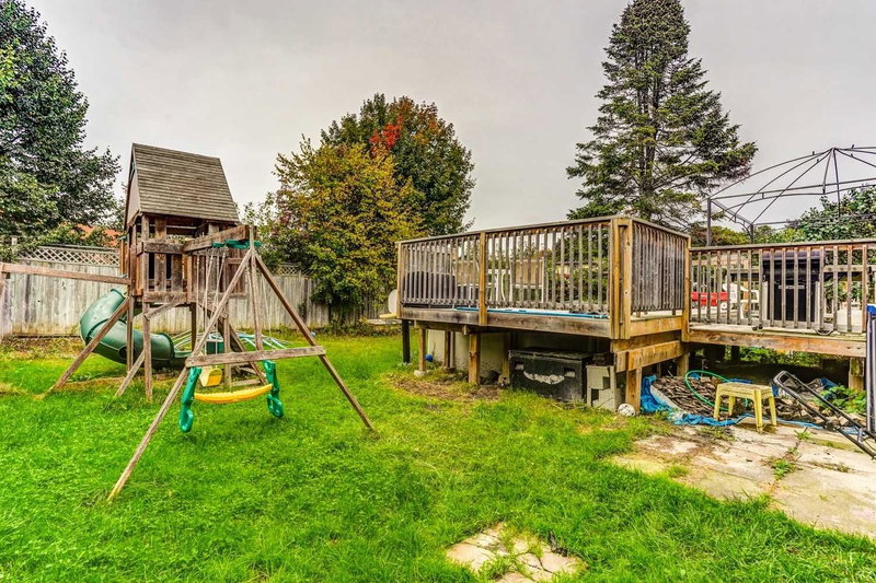 36 Spry Ave, Clarington, L1C3S8 | Image 2