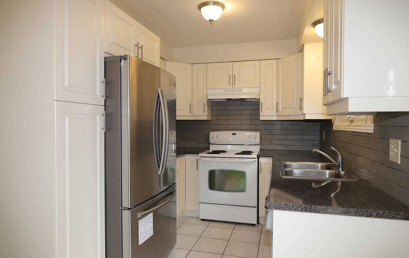 6 Ridware Cres, Toronto, M1C3S2 | Image 3