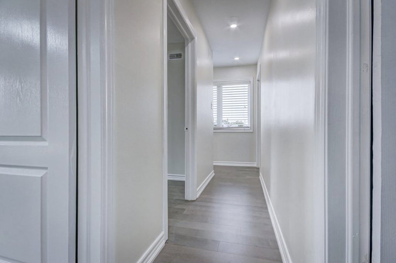 33 Windsor Ave, Ajax, L1S2B1 | Image 2