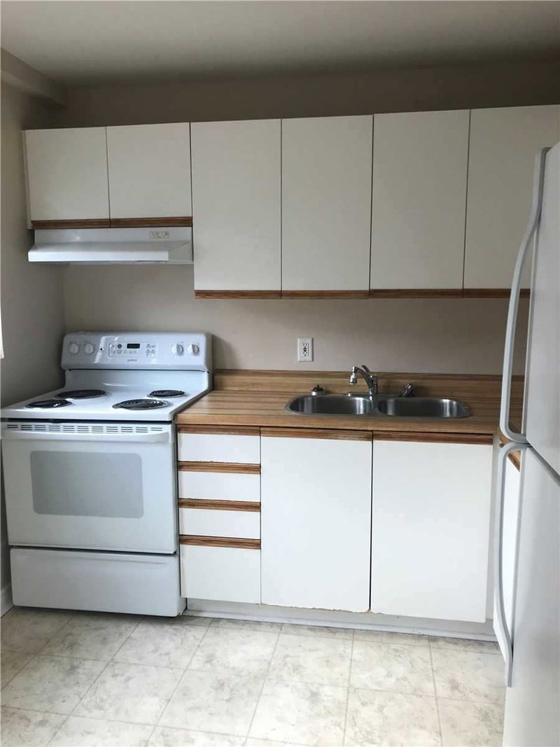 6 - 109 Old Kingston Rd, Ajax, L1T3A6 | Image 2