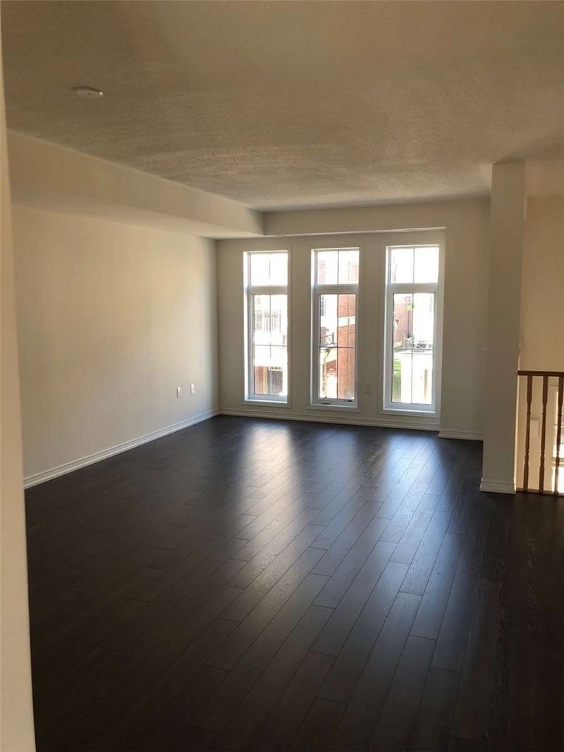 2641 Deputy Minister Path, Oshawa, L1L0M7 | Image 3