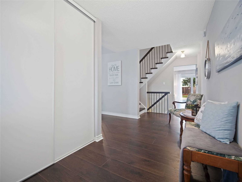 1231 Canborough Cres, Pickering, L1V3K8 | Image 3