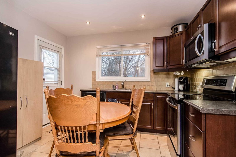 265 Clarke St, Oshawa, L1H 5G4 | Image 2