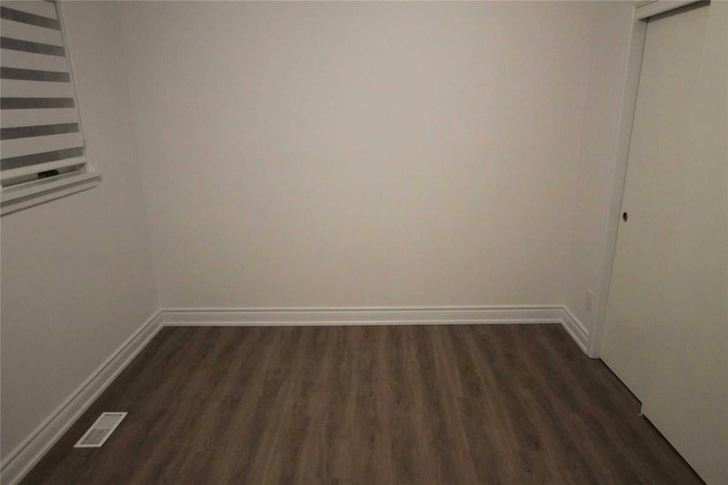 Bsmt - 21 Aspendale Dr, Toronto, M1P4J7 | Image 2