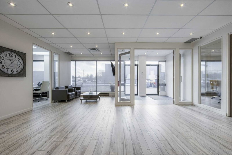 105-106 - 15 Harwood Ave S, Ajax, L1S2B9 | Image 3